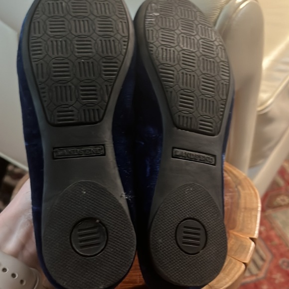2/$30 Lands' End Love velvet slippers - Picture 5 of 6